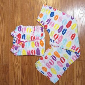 Victorias Secret Women's White Pajama Set with Multi-Colored Lip Print